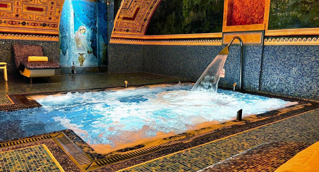 Byblos Art Hotel Villa Amista Сан-Пьетро-ин-Карьяно Экстерьер фото